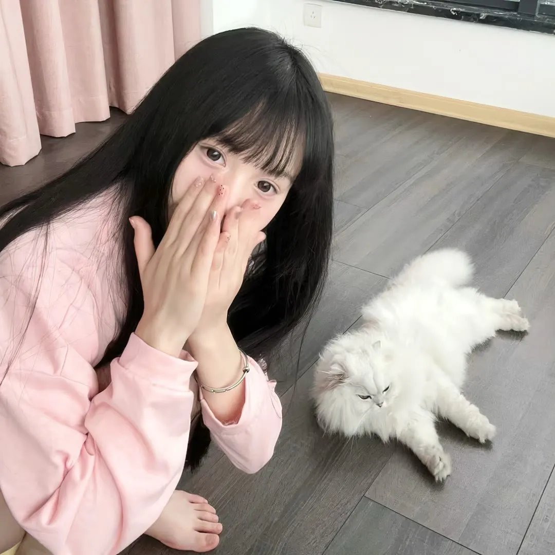 怪诞女孩